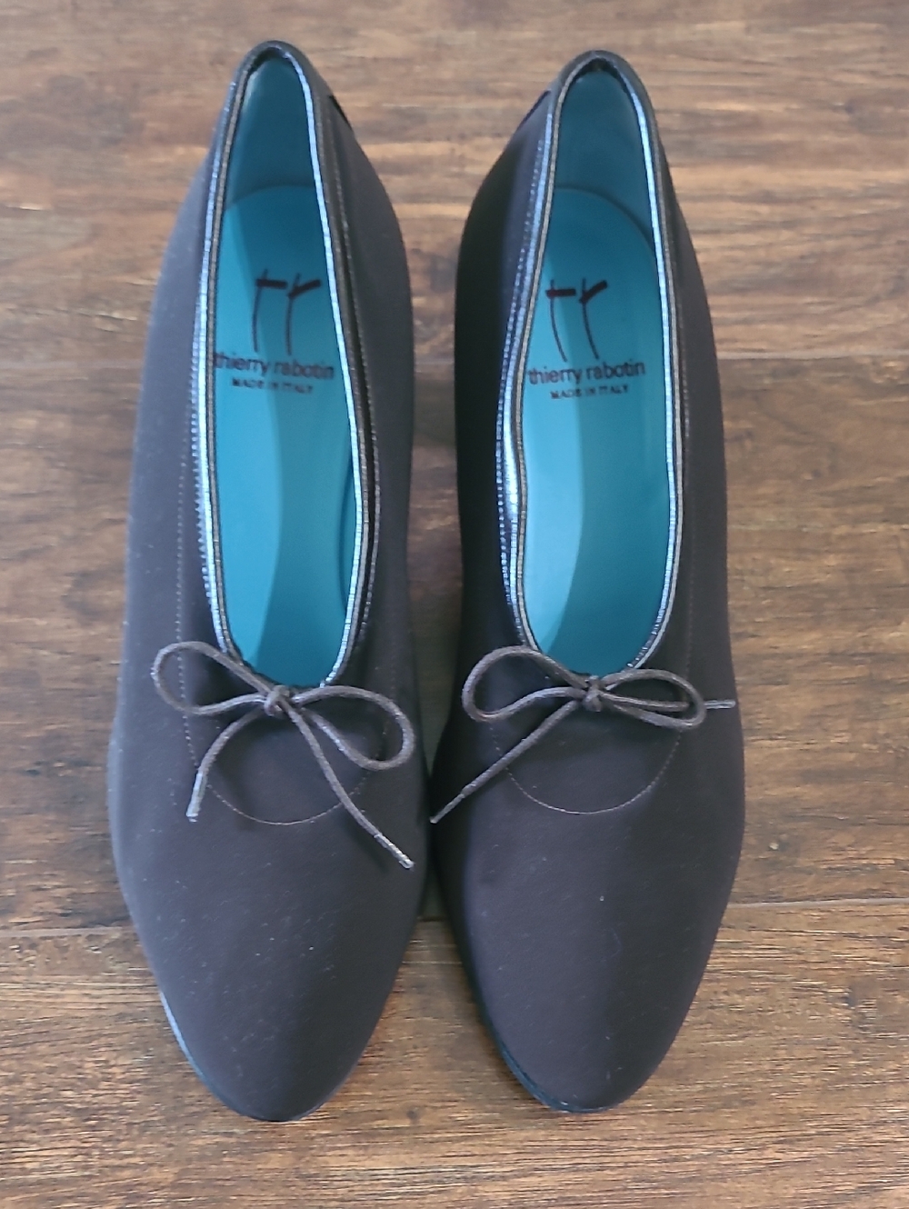 Thierry Rabotin Made In Italy Brown Bow Microfiber Stretch Pumps Flats 41 /10